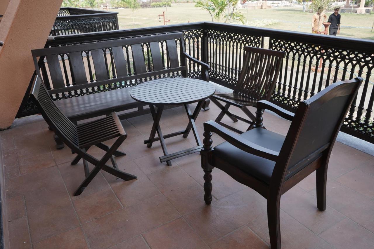 Hotel The Pench International Khawāsa Exterior foto